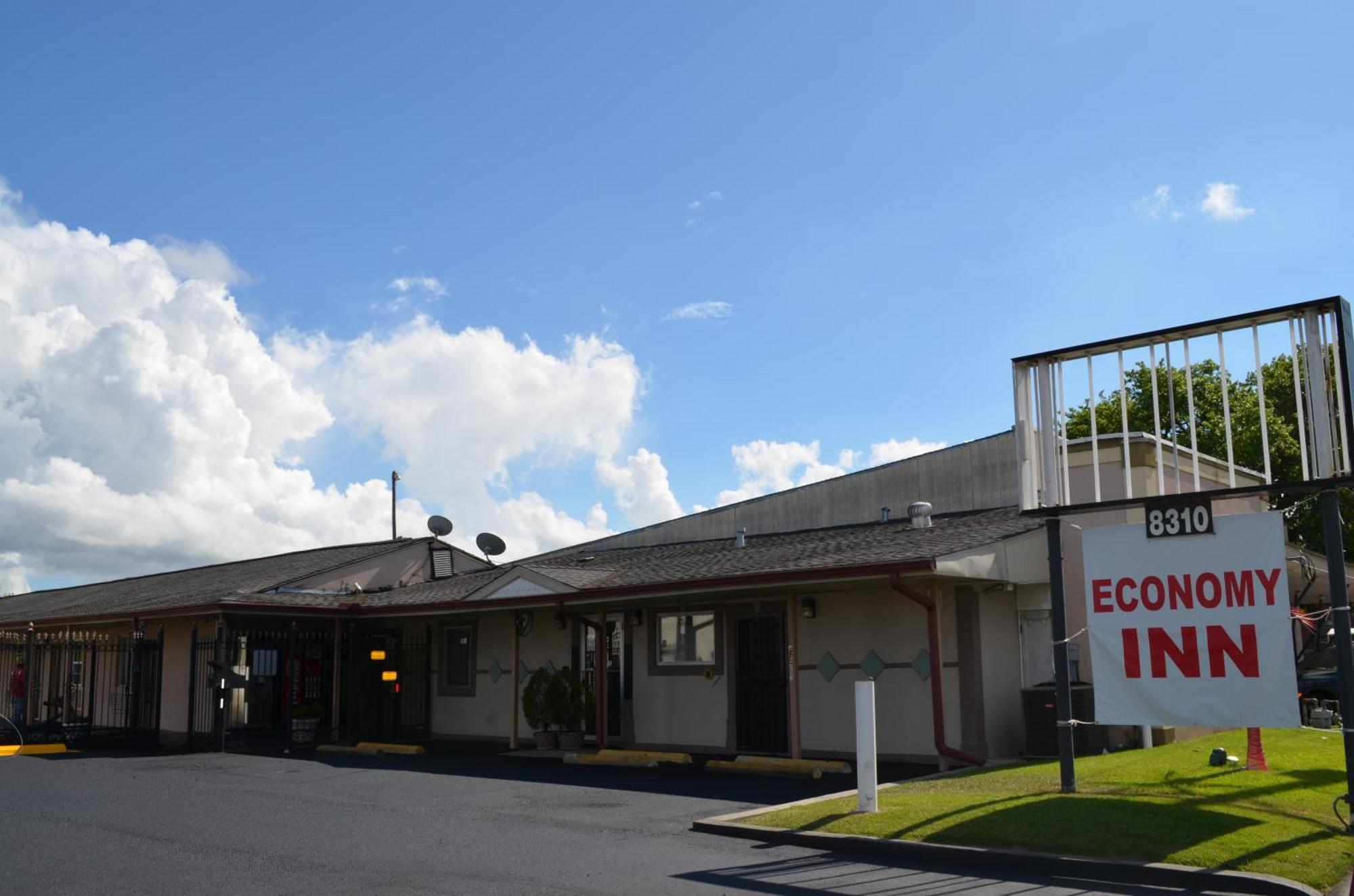 Economy Inn New Orleans Arabi エクステリア 写真