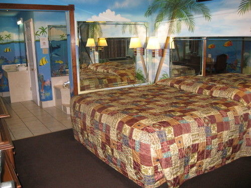 Economy Inn New Orleans Arabi エクステリア 写真